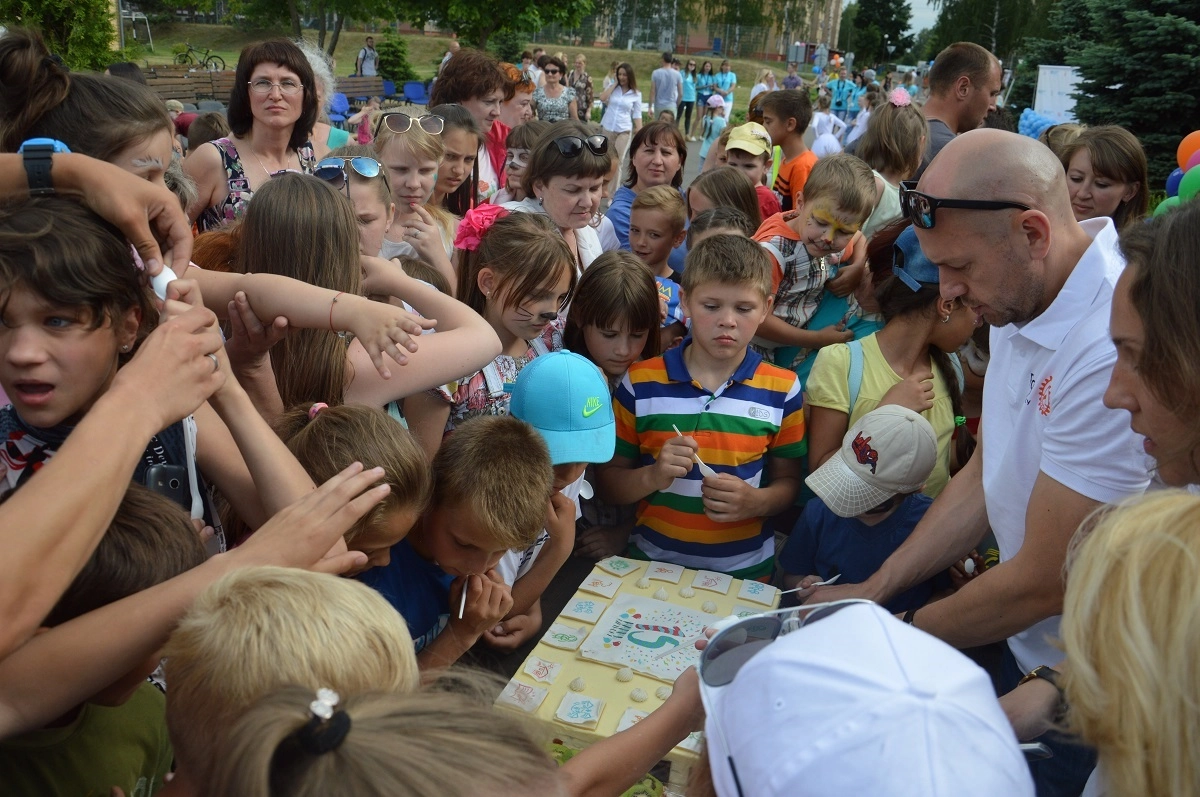 Нам 15 лет!